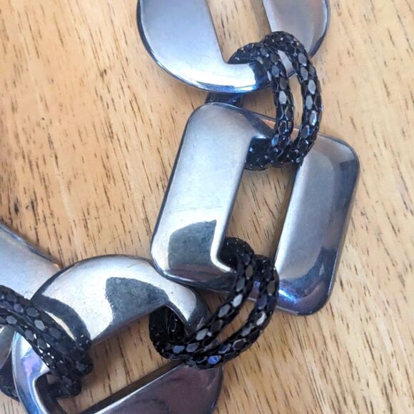 $5 Item! Chunky Silver and Gunmetal Costume Chain Necklace - Picture 6 of 12
